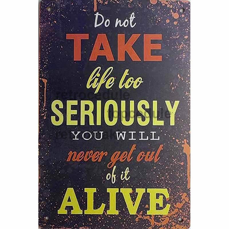 fából készült jel komolyan